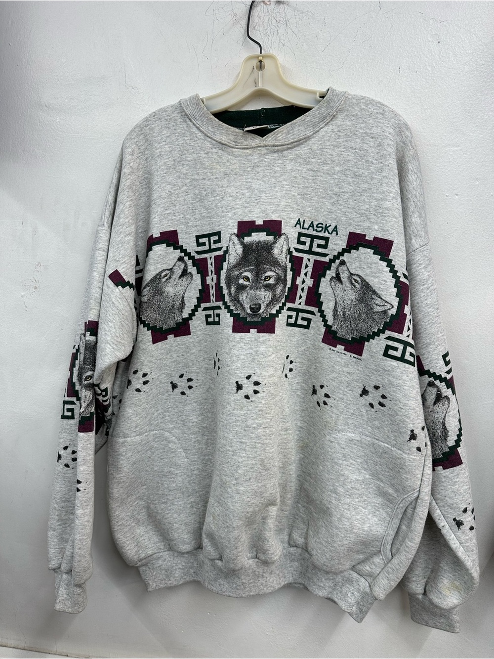 Art unlimited Alaska Wolf Graphic Crewneck Sweater AOP single stitch size xxl